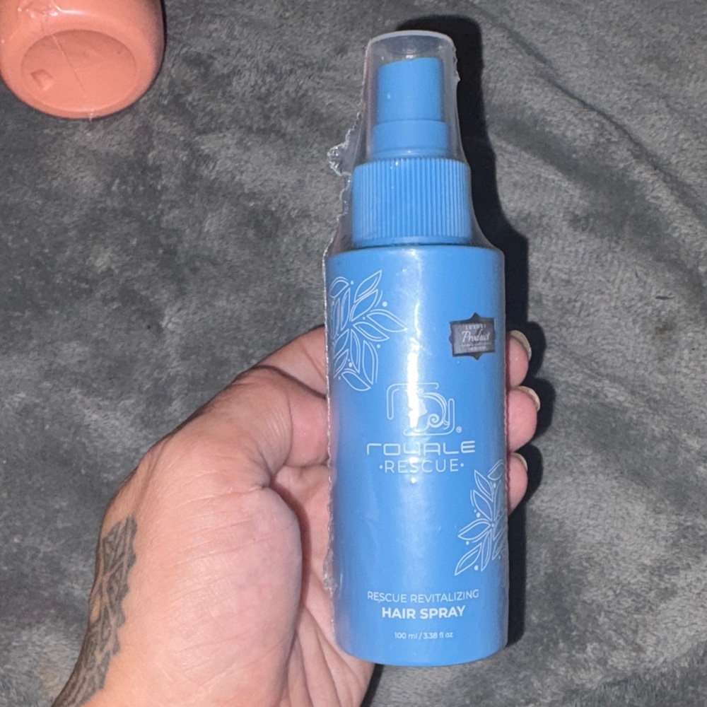 Royale Rescue Revitalizing Hair Spray